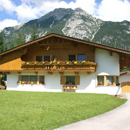 Apartamento Haus Schiefer Leutasch Exterior foto